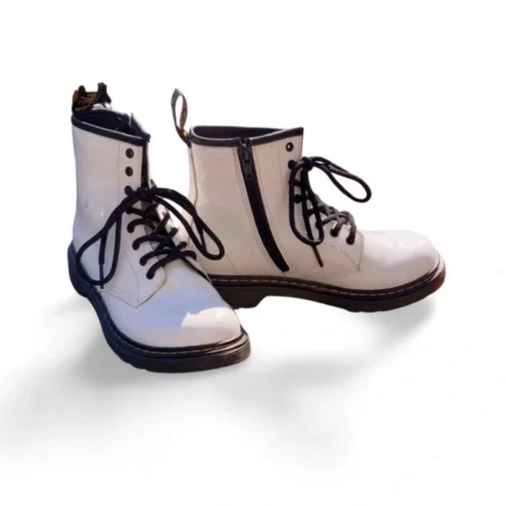 Dr. Martens White Combat Boots with Black Laces Kids Sz 3